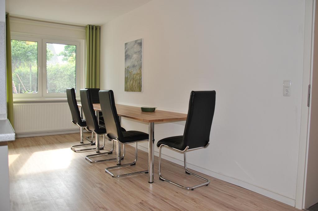 Ferienwohnung Direkt In Sassnitz Habitación foto